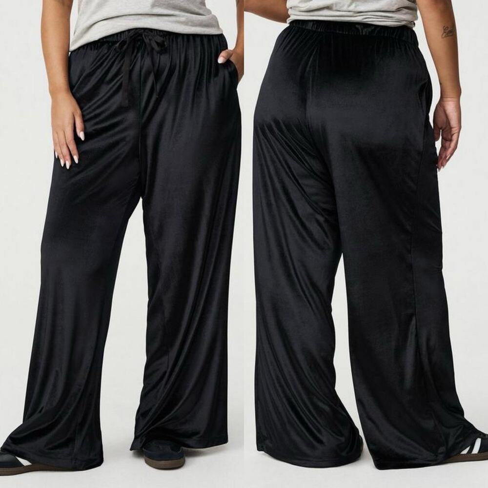 Torrid Velvet Wide Leg Pants Womens 4X Black Pull On Stretch Whimsygoth Romantic